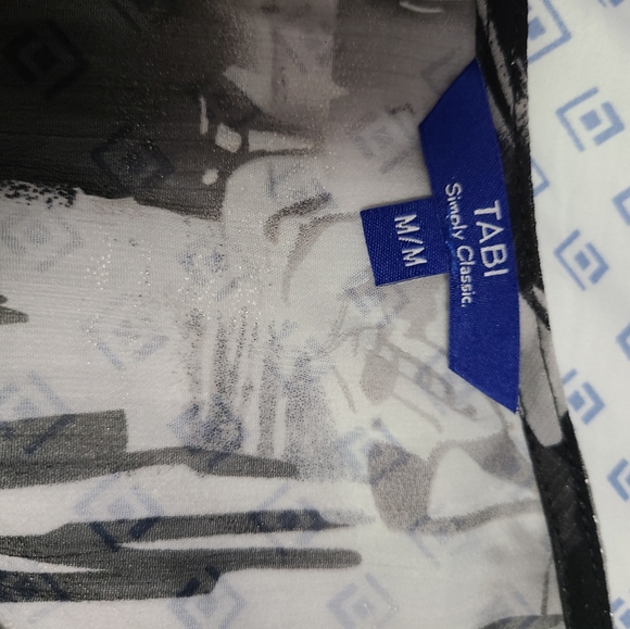 Tabi Shirt - Picture 2 of 2